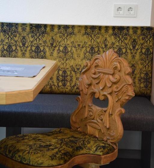 דירת פנטהאוז 1 חדרי שינה, Apart Garni Jägerheim