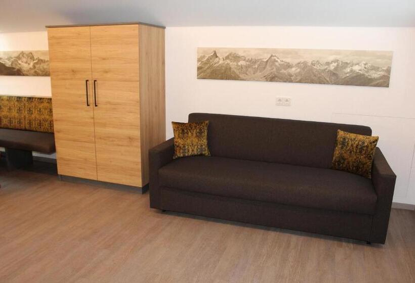 דירת פנטהאוז 1 חדרי שינה, Apart Garni Jägerheim