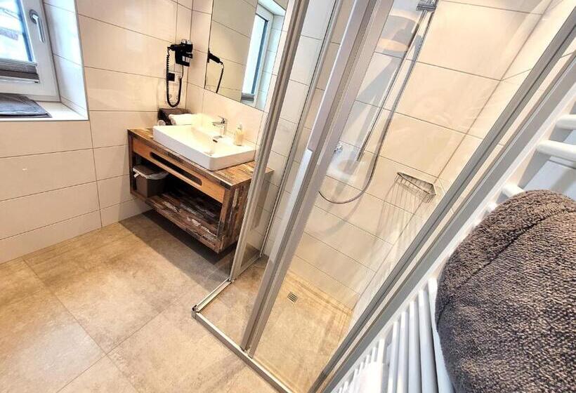 חדר סטנדרט לארבעה, Apart Garni Jägerheim