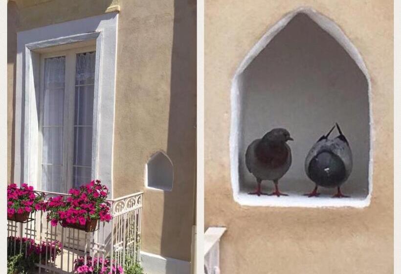 اتاق لوکس با بالکن, Casa 28