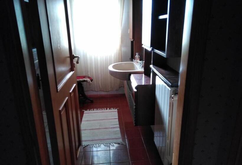 Стандартный внешний трехместный номер с ванной комнатой, Casa Di Luca