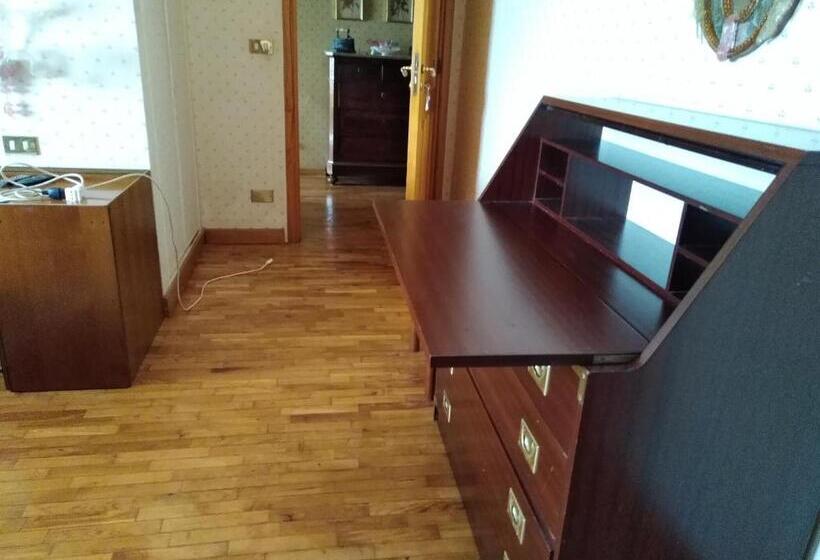 Стандартный внешний трехместный номер с ванной комнатой, Casa Di Luca