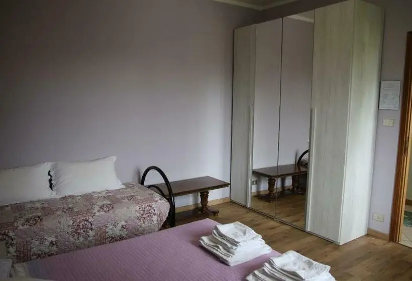 バス共有のスタンダードルーム, Bed And Breakfast Del Lago