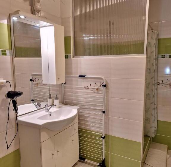 标准间, Vila Gabriel