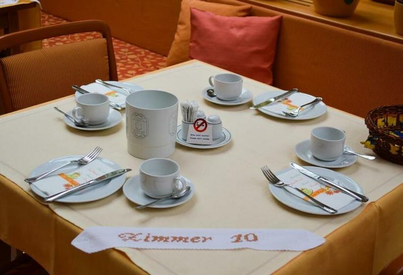 Номер Стандарт с Балконом, Die Pension Reeh