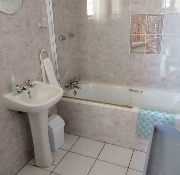 标准房带园景, 36 Mount Road Guesthouse And Self Catering