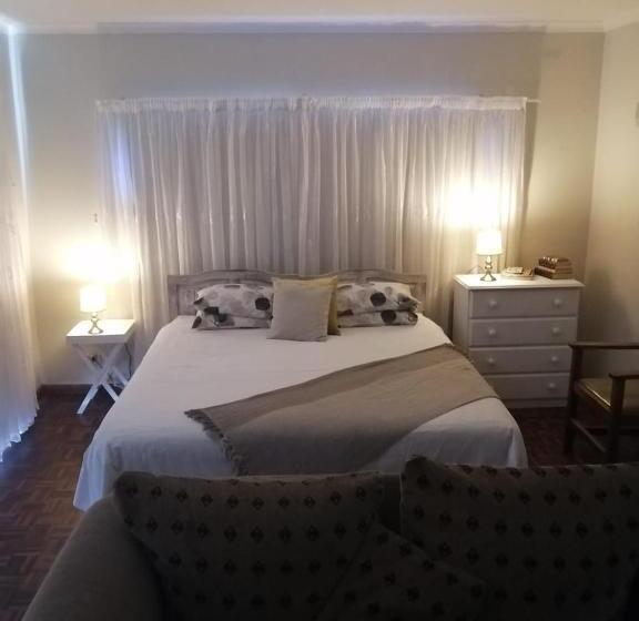 标准房带园景, 36 Mount Road Guesthouse And Self Catering