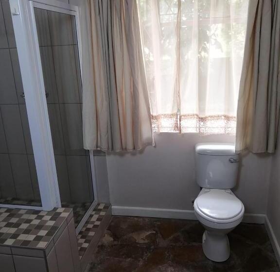 标准房带园景, 36 Mount Road Guesthouse And Self Catering