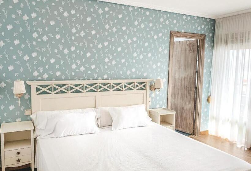 اتاق لوکس با بالکن و چشمانداز دریا, Playa De Los Locos