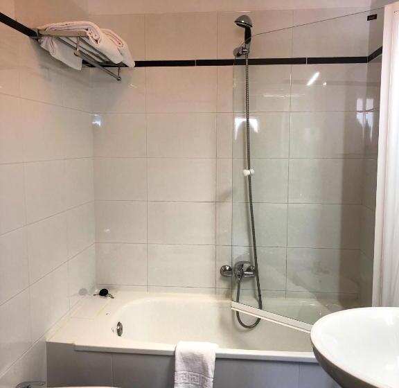 اتاق لوکس با بالکن و چشمانداز دریا, Playa De Los Locos