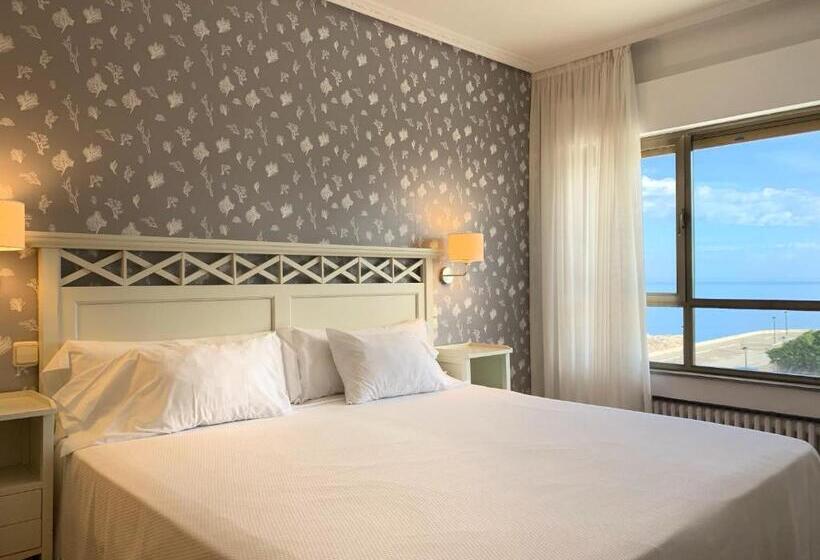 اتاق استاندارد, Playa De Los Locos