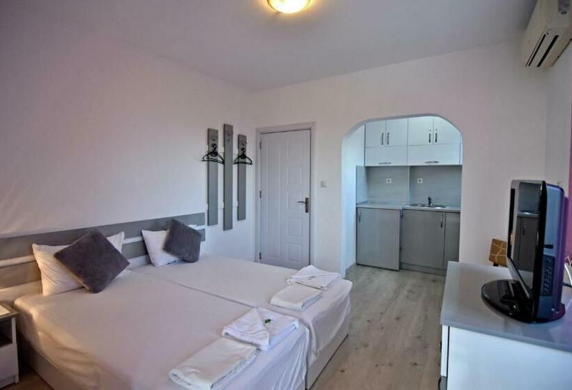 סטודיו סטנדרט עם מרפסת, Saint Maria Guest House