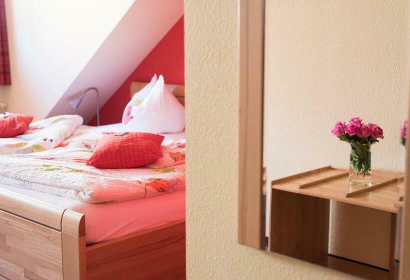 Номер Стандарт, Weingut Und Gästehaus Wetzler