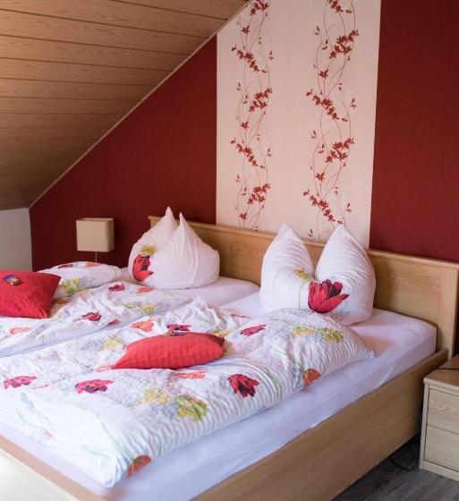 Номер Стандарт с Балконом, Weingut Und Gästehaus Wetzler