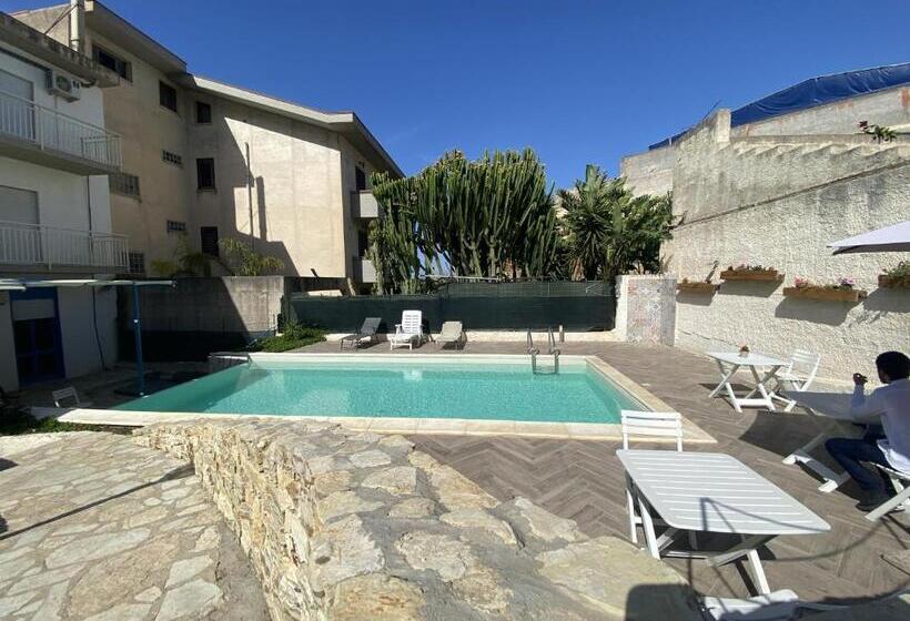 ファミリールーム, Residence Del Golfo