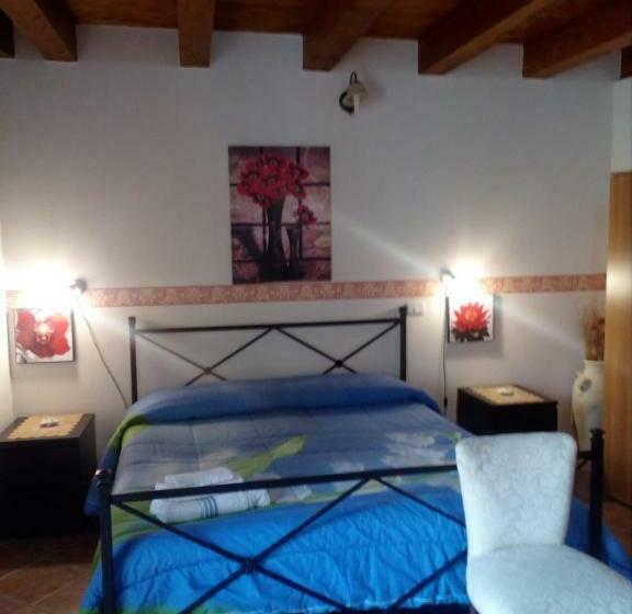 اتاق خانوادگی, B&b Trinacria Modica