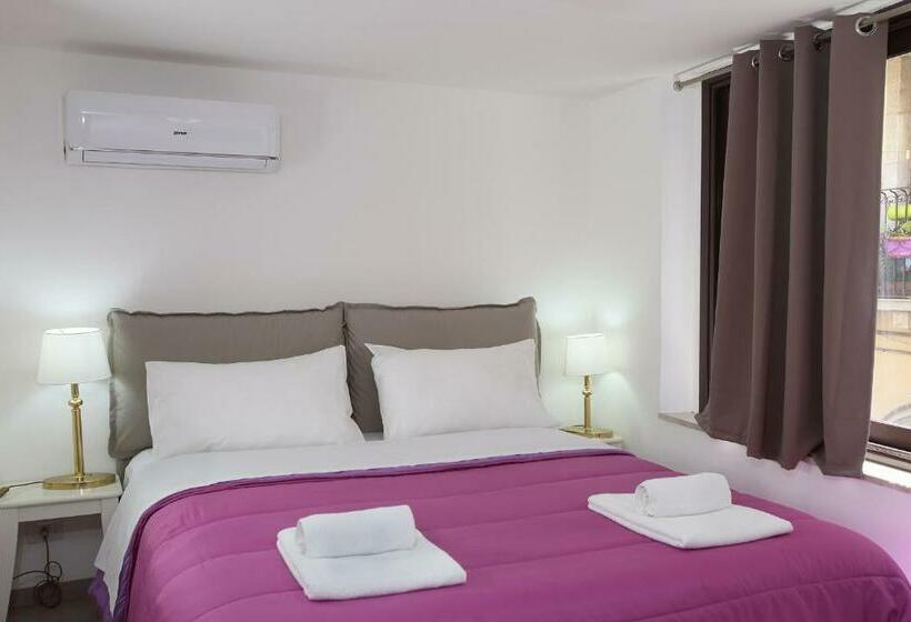 غرفة قياسية, Casa Fresta