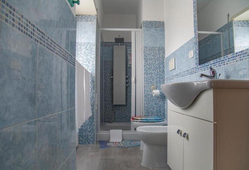 标准工作室带阳台, Casa Laura