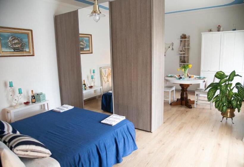 标准工作室带阳台, Casa Laura