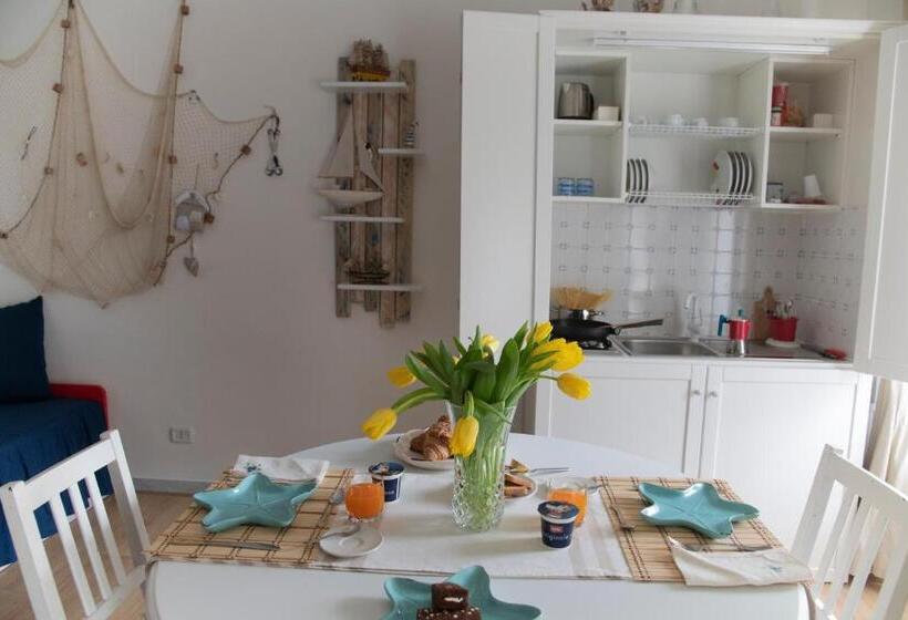 标准工作室带阳台, Casa Laura