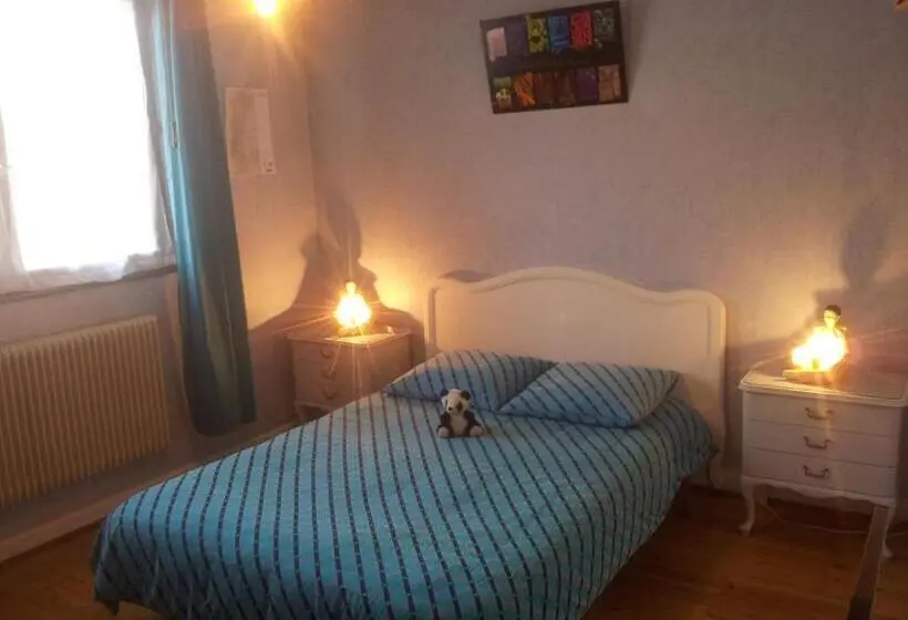 Standard-huone Jaettu Kylpyhuone, Chambres D Hôtes Et Gîte Chez Martine