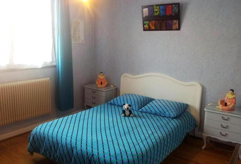 Номер Стандарт Совместная Ванная, Chambres D Hôtes Et Gîte Chez Martine