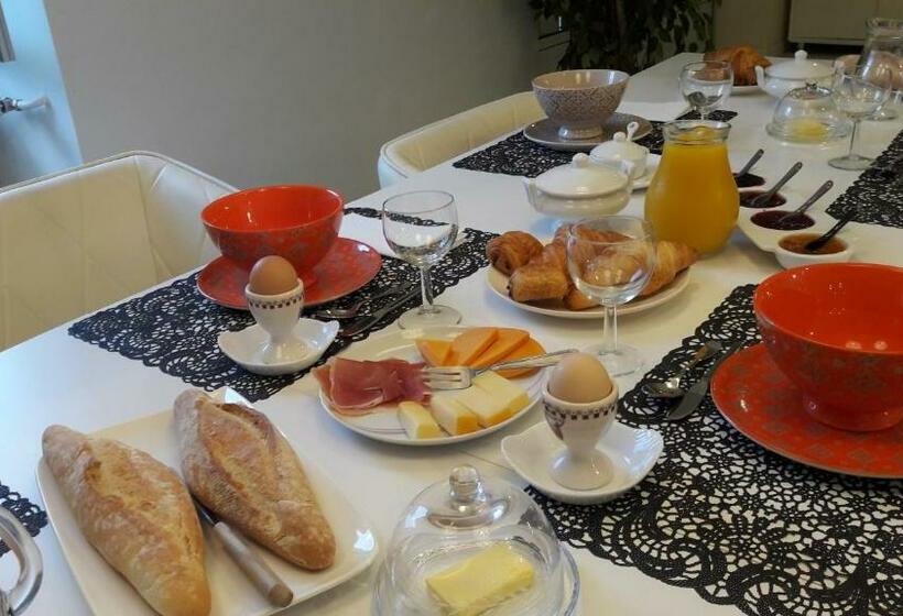 חדר סטנדרט נוף לגינה, Clos Charmille