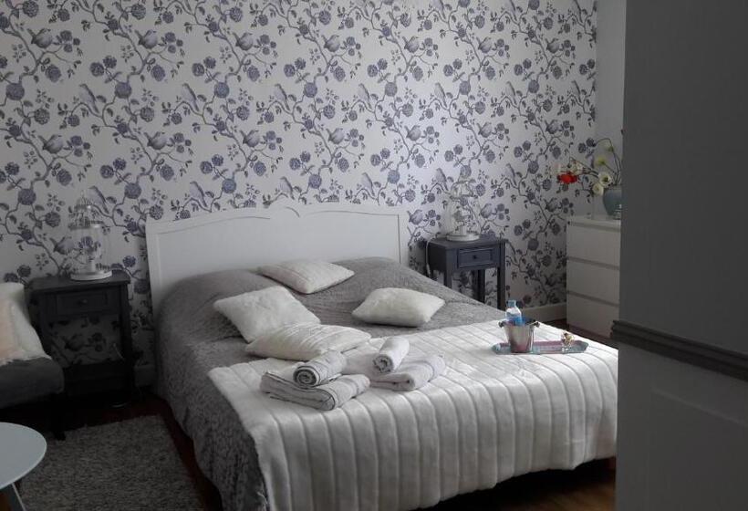 Номер Стандарт Вид на Сад, Clos Charmille