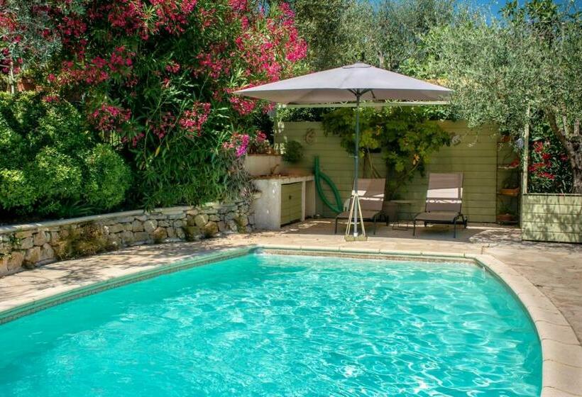 标准房带园景, Le Clos Des Oliviers