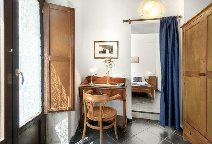 غرفة قياسية مزوَّدة بشُرفة, Locanda La Meridiana