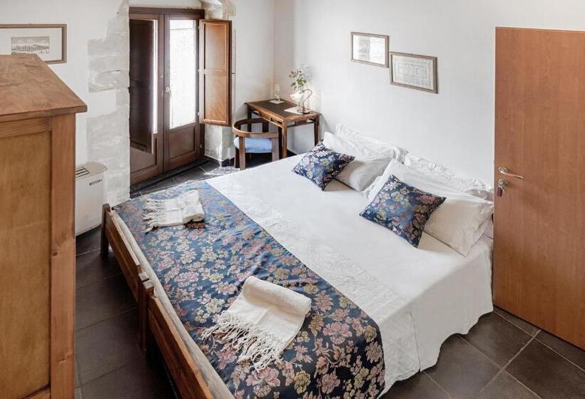 غرفة قياسية مزوَّدة بشُرفة, Locanda La Meridiana