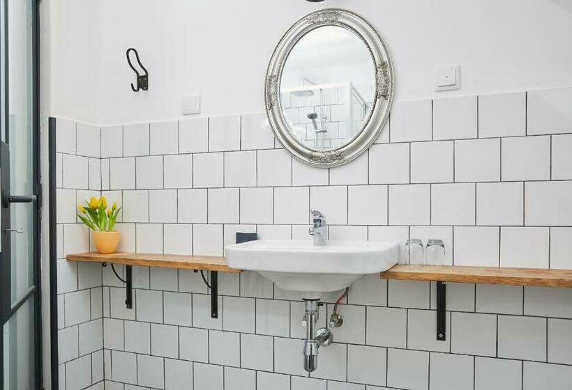 חדר סטנדרט, Préselő Pincészet és Vendégház