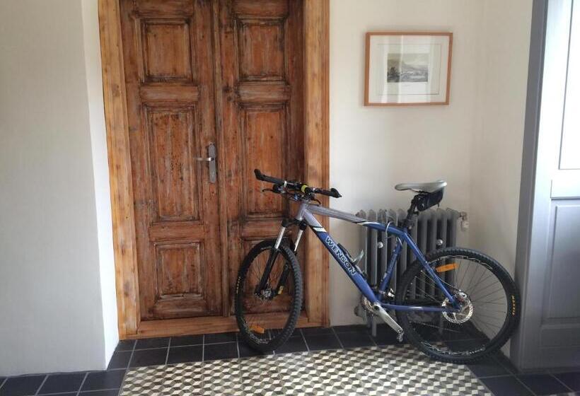 סוויטה משפחתית, Préselő Pincészet és Vendégház