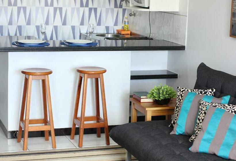 Escritório Estándar, Flat Farol Da Barra