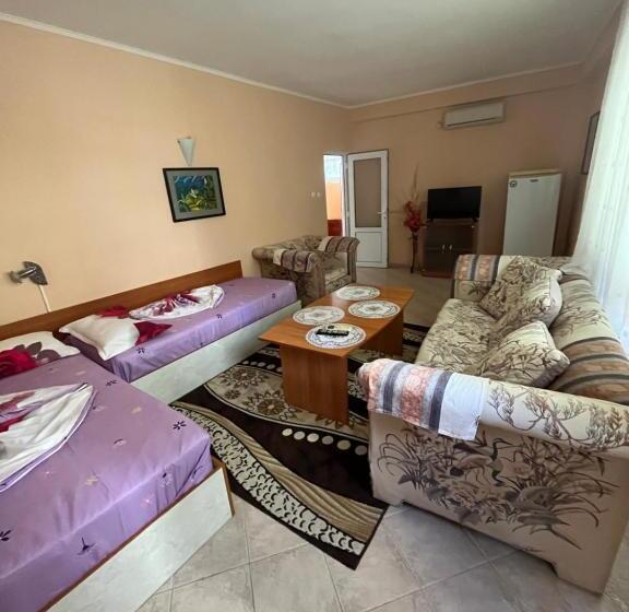 Апартаменты 1 Спальня, Daniel Guest House