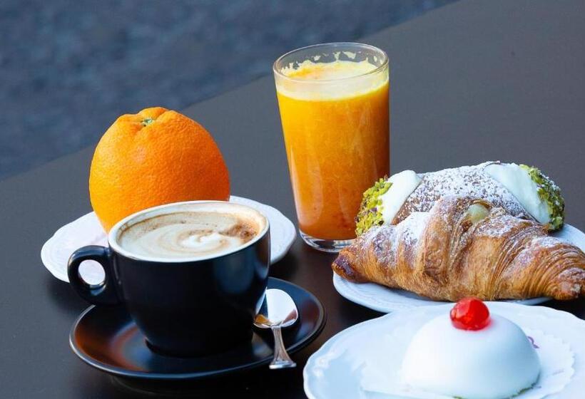 سوییت لوکس, Duomo Luxury Suite Catania