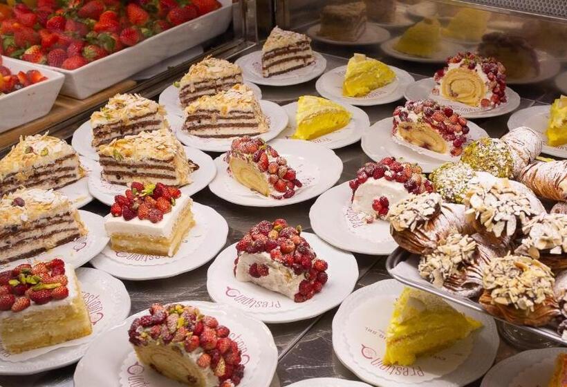 سوئیت با تخت بزرگ, Duomo Luxury Suite Catania