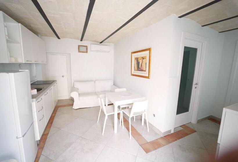 חדר דחוקס עם מיטת קינג, Gattini33