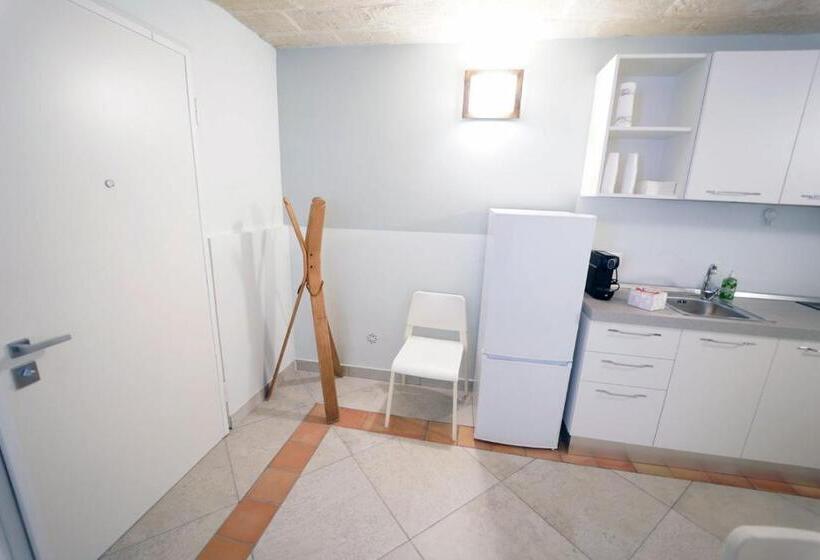 חדר דחוקס עם מיטת קינג, Gattini33