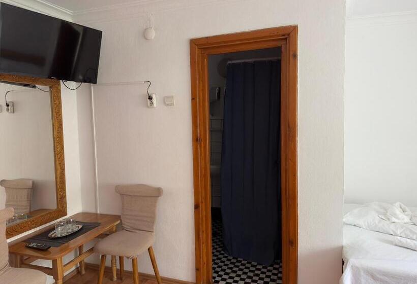 패밀리 룸, Pensiunea Bianca