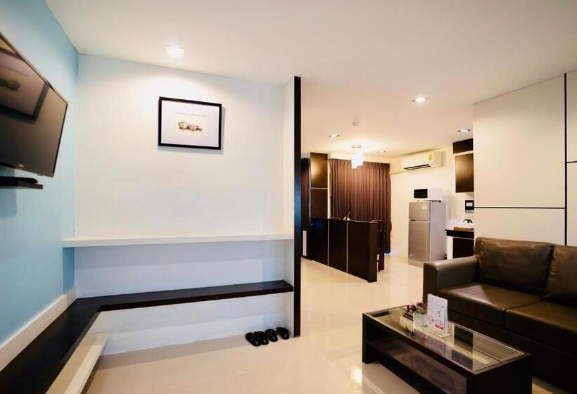 Suite Deluxe Llit King, Ca Hotel And Residence Phuket   Sha Extra Plus