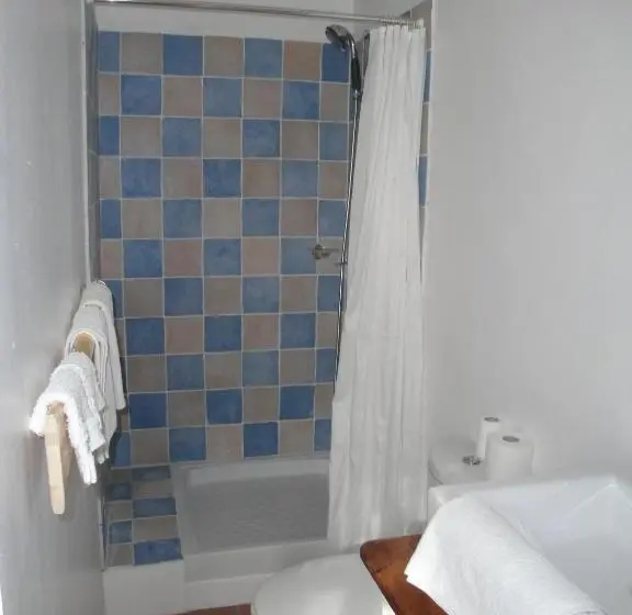 ガーデンビュースーペリアールーム, Le Buzet Bleu Bed & Breakfast