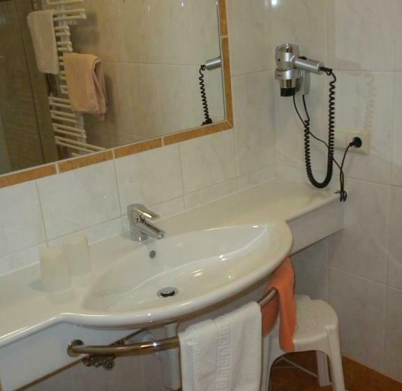 バルコニー付２ベッドルームアパートメント, Gästehaus Hartweger