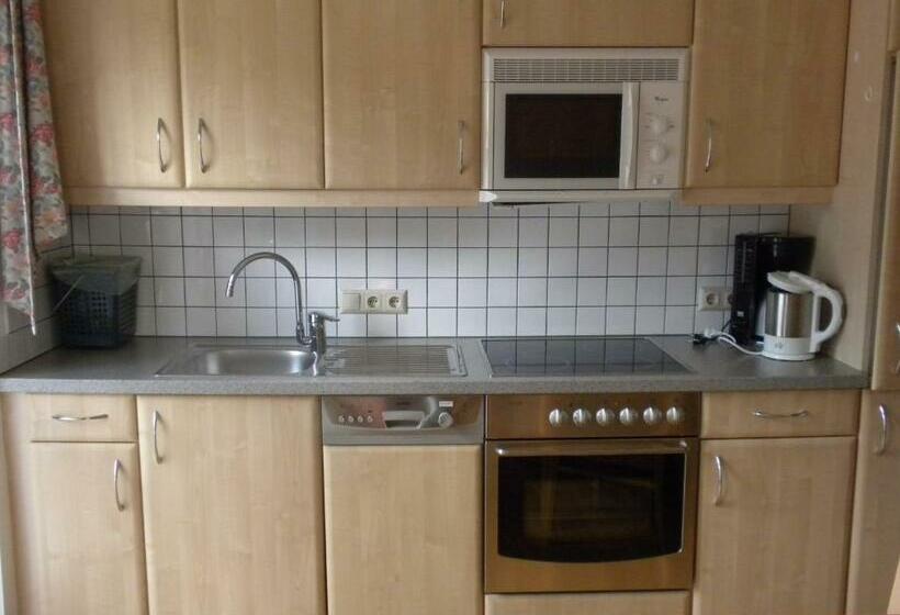 バルコニー付２ベッドルームアパートメント, Gästehaus Hartweger