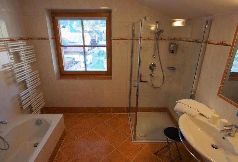 バルコニー付２ベッドルームアパートメント, Gästehaus Hartweger