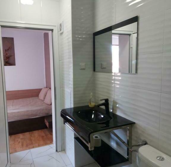 Номер Стандарт Вид на Озеро, Guest House Lidia