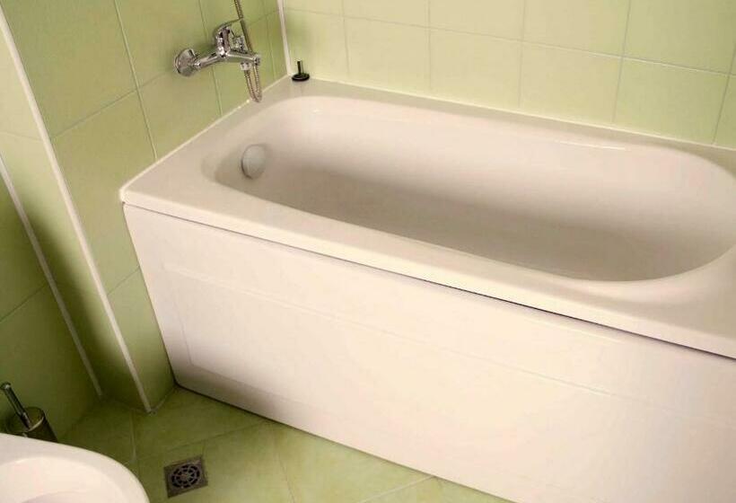 스탠다드 룸 호수 전망, Guest House Lidia