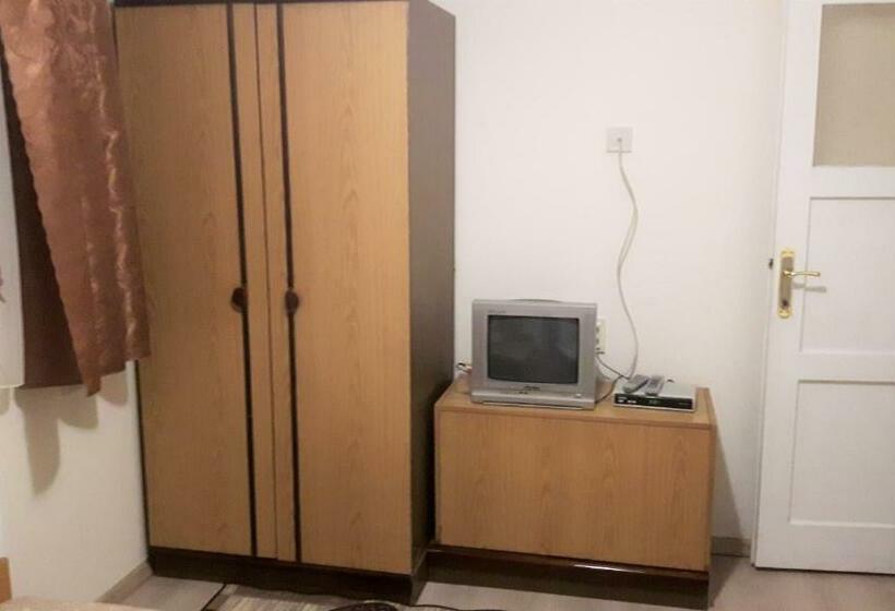 1階の1ベッドルームアパートメント, Guest House Radoychevi