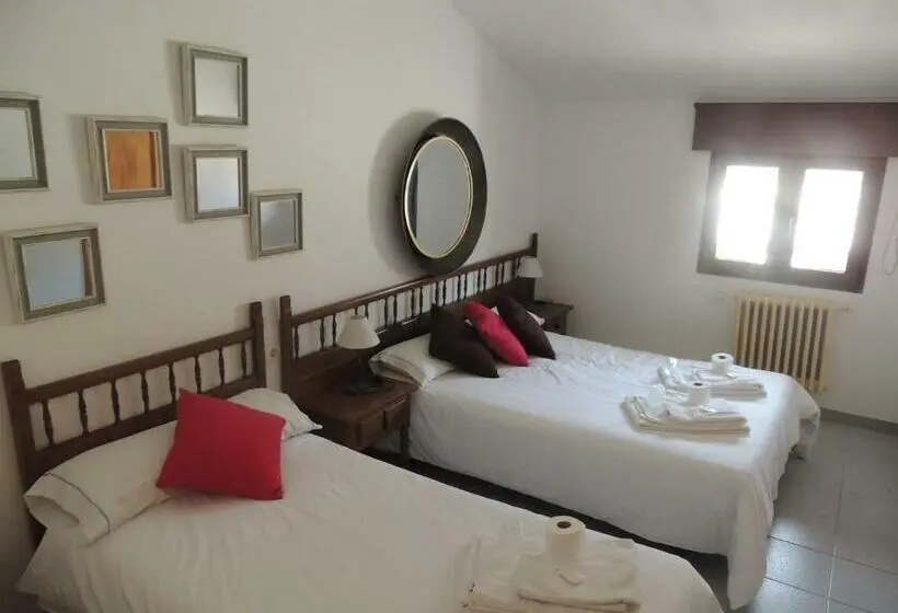 スタンダードトリプルルーム, El Refugio Valdelinares Gastro Hostal
