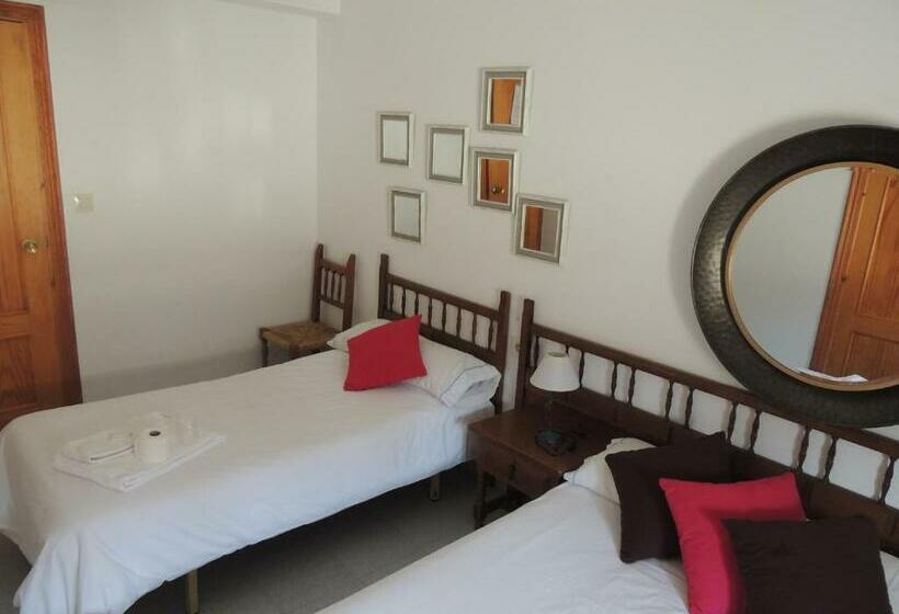 스탠다드 트리플 룸, El Refugio Valdelinares Gastro Hostal